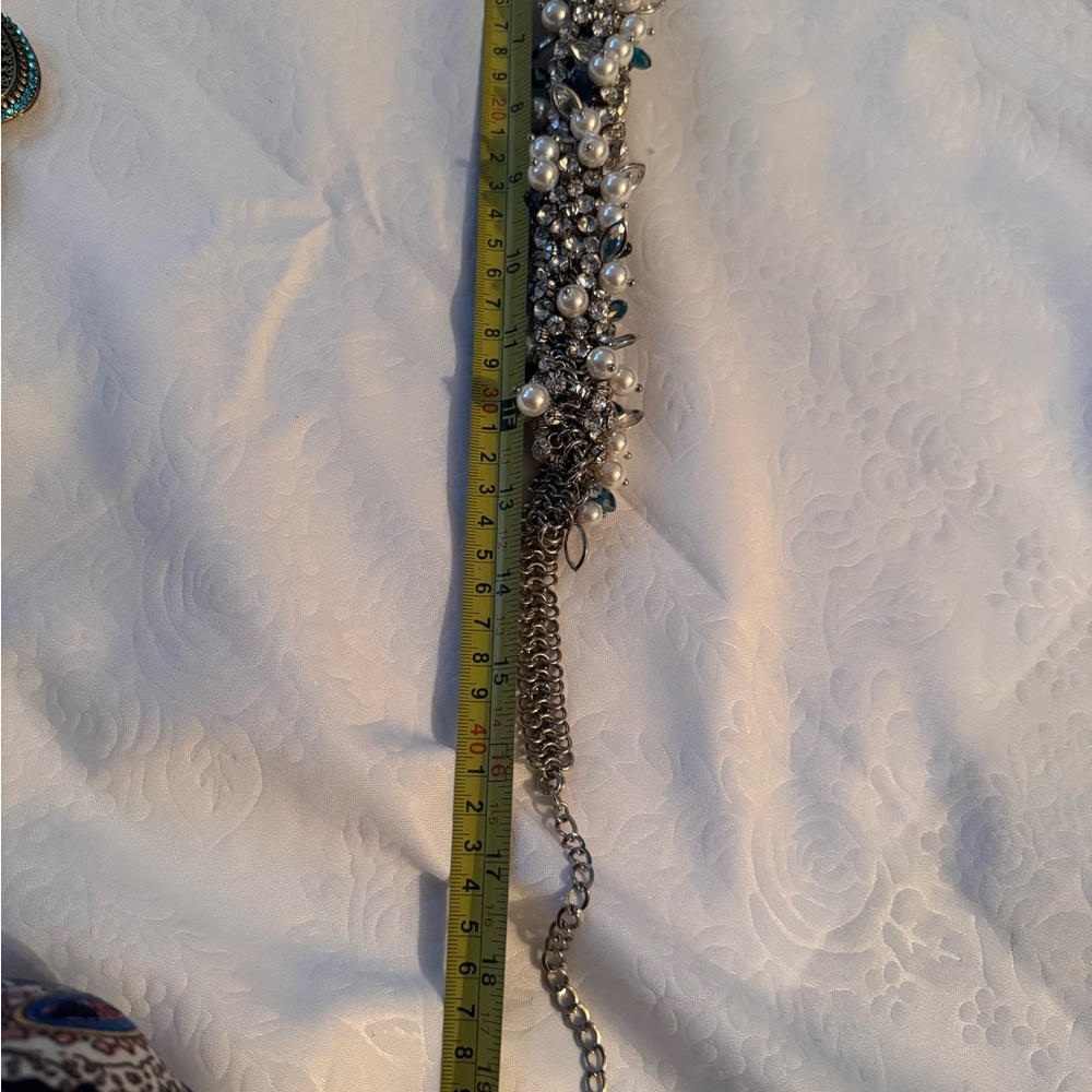 Statement Crystal & Pearl Choker Necklace with Matching Bracelet - Picture 11 of 11